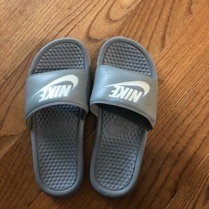 Nike slides